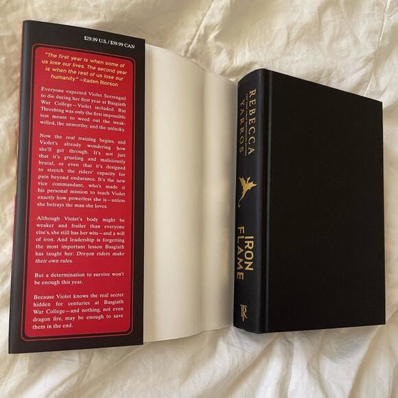Iron Flame (The Empyrean Book 2) by Rebecca Yarros Limited Edition - Picture 5 of 6